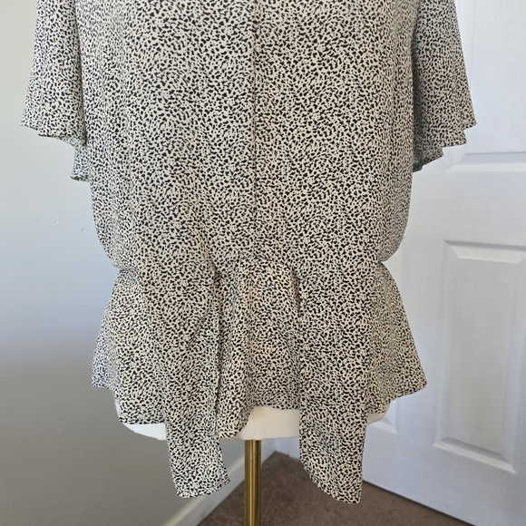Sienna Sky | Large | Tie Front V-Neck Animal Print Blouse - Picture 7 of 9